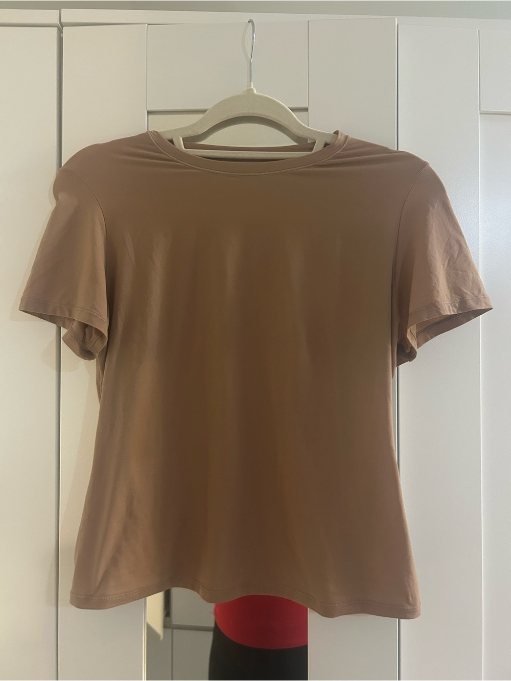 SKIMS Short Sleeve Crewneck Tee in Warm Brown